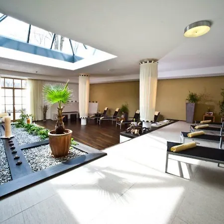 Hotel Q! 4*